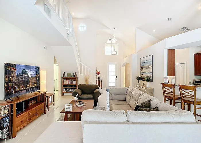 Classic Arcades Heated Pool Home By Beach & Dining